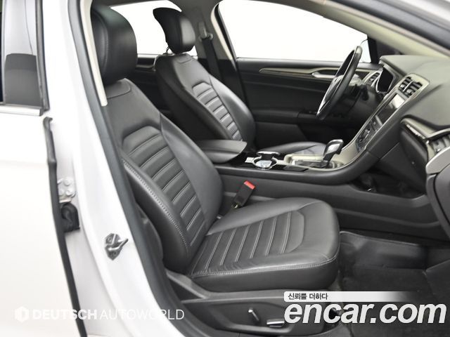 Ford Fusion 2014 — photo 10