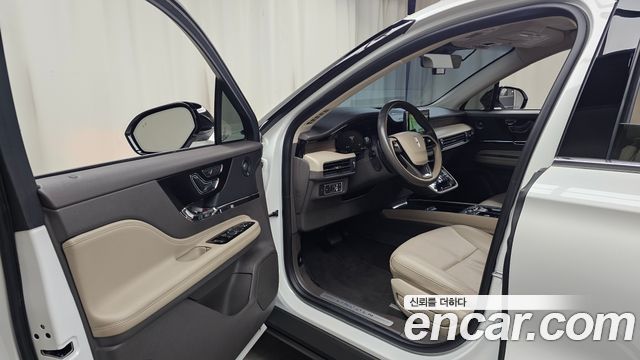 Lincoln Corsair 2021 — photo 13