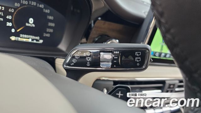 Lincoln Corsair 2021 — photo 27