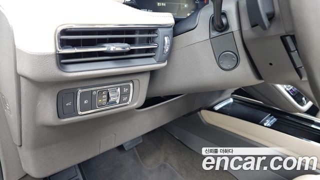 Lincoln Corsair 2021 — photo 30