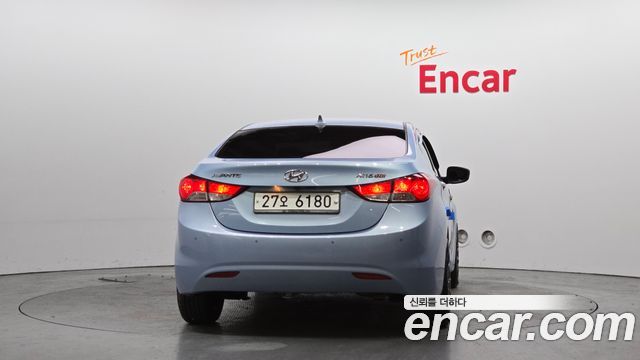 Hyundai AVANTE 2011 — photo 4
