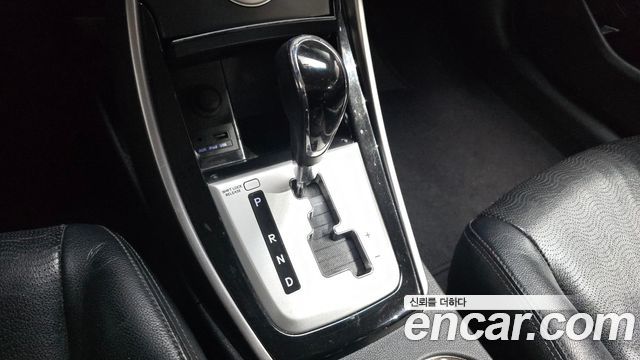 Hyundai AVANTE 2011 — photo 9
