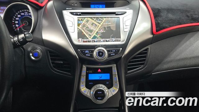 Hyundai AVANTE 2011 — photo 14