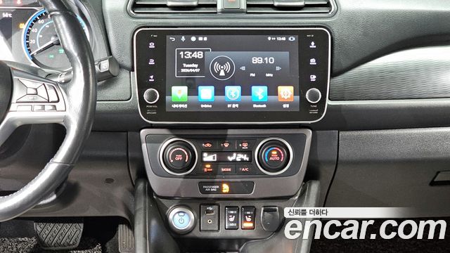 Nissan Leaf 2019 — photo 14