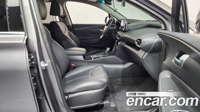 Hyundai Santafe 2020 — photo 11