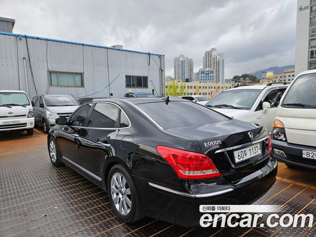 Hyundai Equus 2010 — photo 4