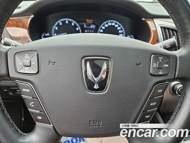 Hyundai Equus 2010 — photo 15