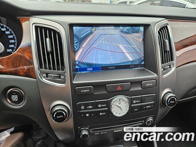 Hyundai Equus 2010 — photo 19