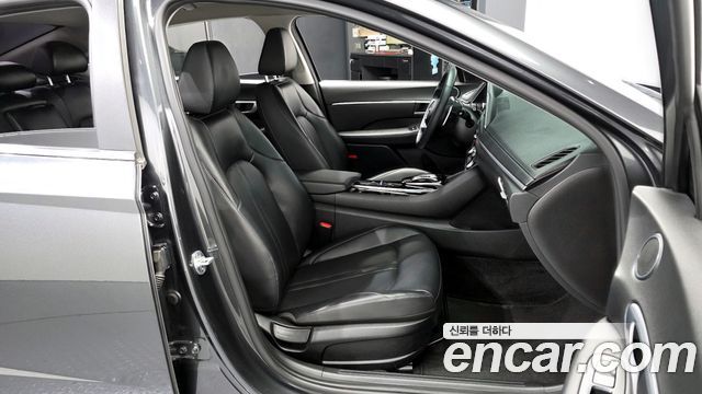 Hyundai Sonata 2020 — photo 17