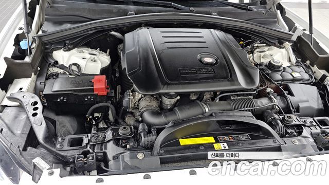 Jaguar F-PACE 2017 — photo 6
