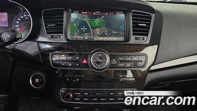 Kia K7 2013 — photo 16