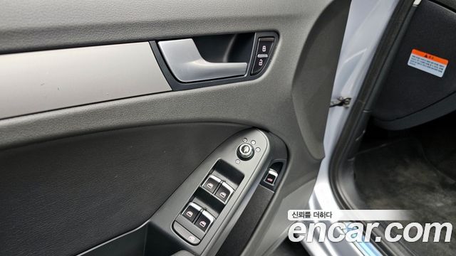 Audi A4 2015 — photo 18