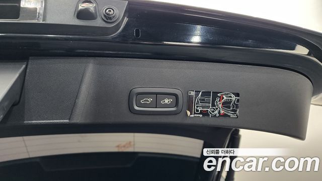 Volvo XC40 2019 — photo 18