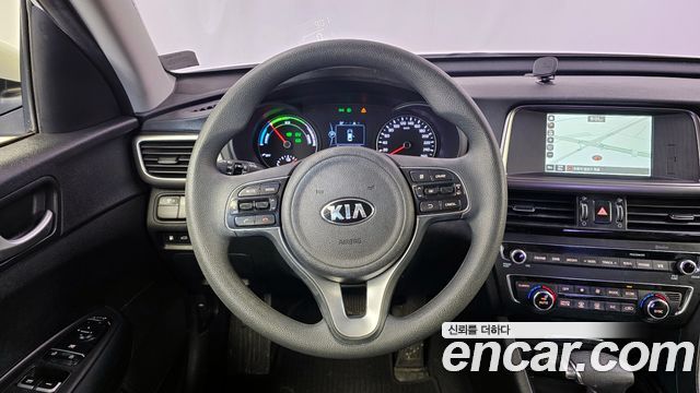 Kia K5 2016 — photo 13