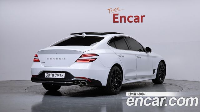 Genesis G70 2022 — photo 2