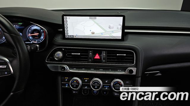 Genesis G70 2022 — photo 13