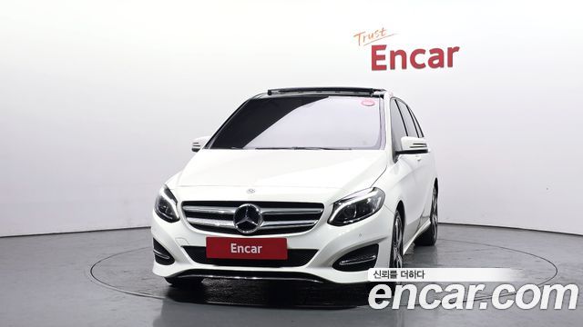 Mercedes-Benz B-Class 2018 — photo 3
