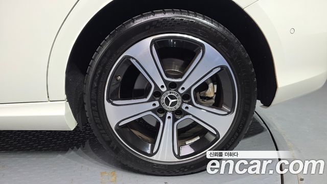 Mercedes-Benz B-Class 2018 — photo 7