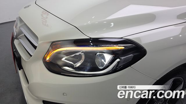 Mercedes-Benz B-Class 2018 — photo 8