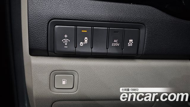 Kia Canival 2018 — photo 23