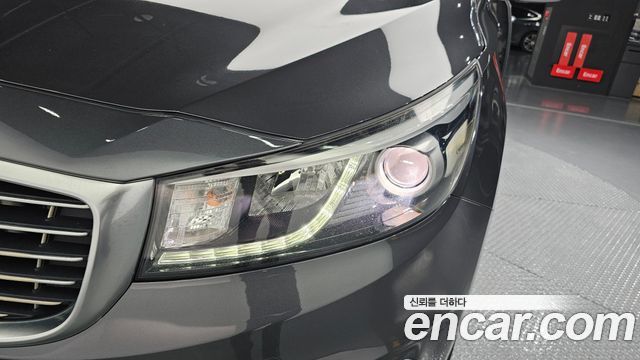 Kia Canival 2018 — photo 8