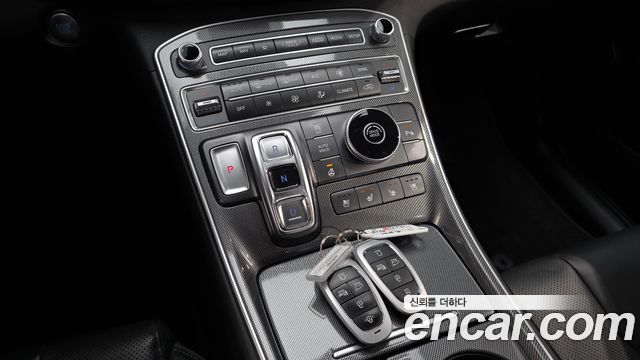 Hyundai Santafe 2022 — photo 9