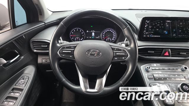 Hyundai Santafe 2022 — photo 13