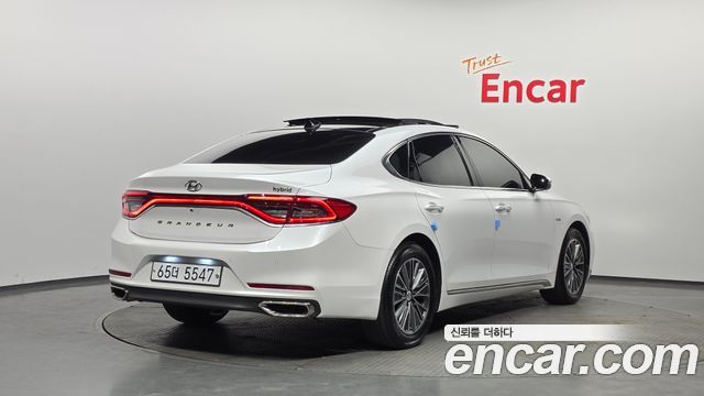 Hyundai Grandeur 2018 — photo 2