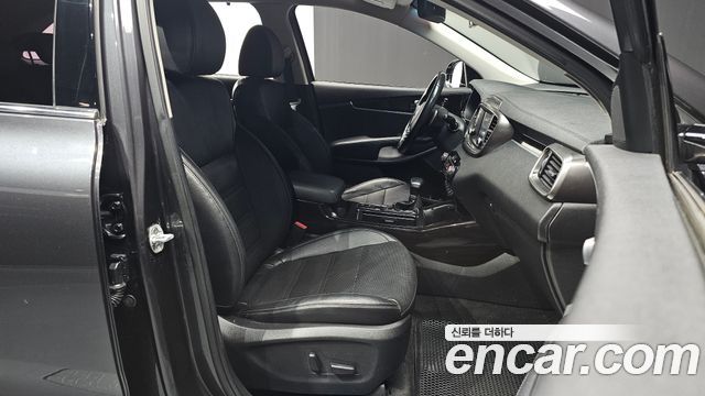 Kia Sorento 2018 — photo 13