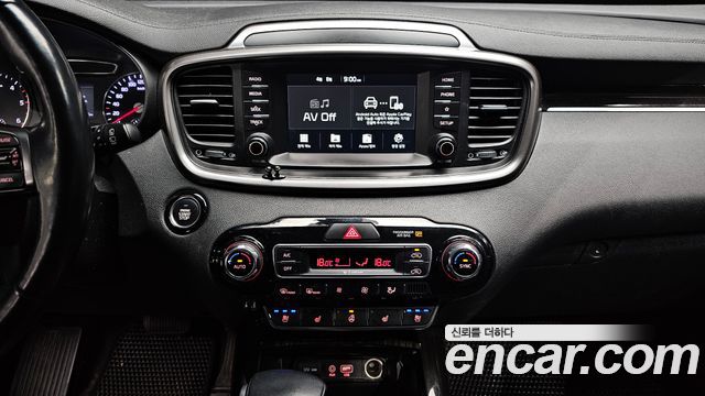 Kia Sorento 2018 — photo 20