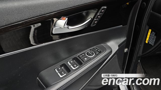 Kia Sorento 2018 — photo 23