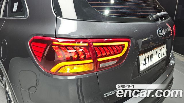 Kia Sorento 2018 — photo 9