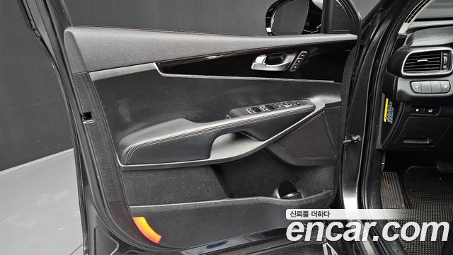Kia Sorento 2018 — photo 14