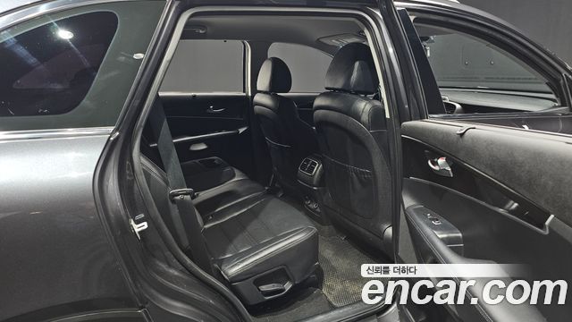 Kia Sorento 2018 — photo 16