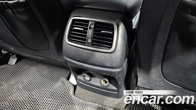 Kia Sorento 2018 — photo 32