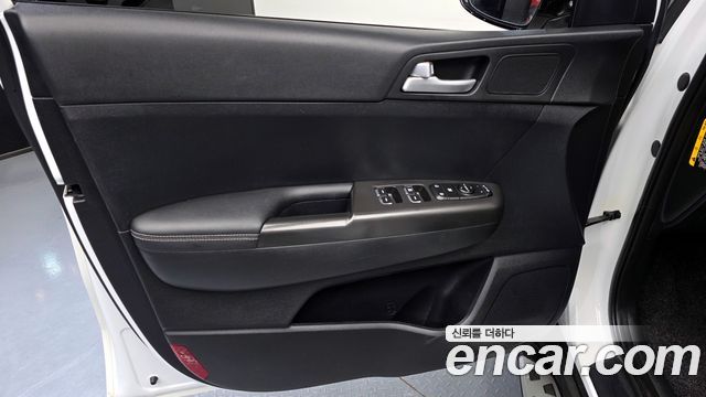 Kia Sportage 2018 — photo 14