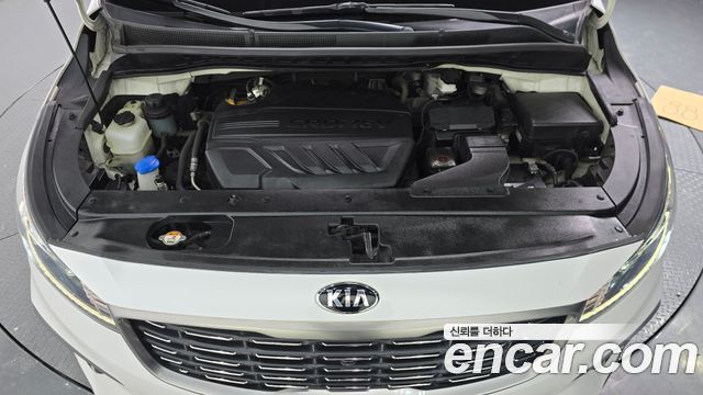 Kia Canival 2019 — photo 6