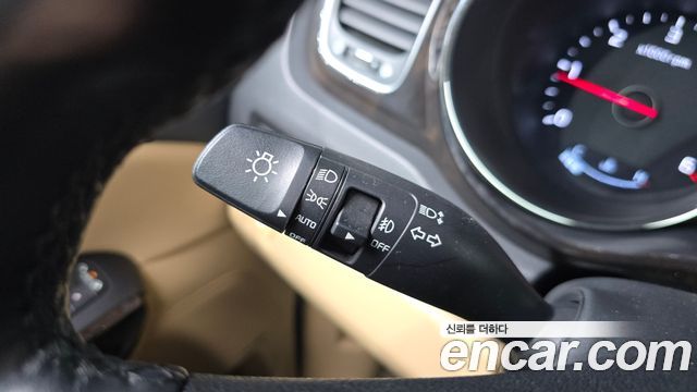 Kia Canival 2019 — photo 30