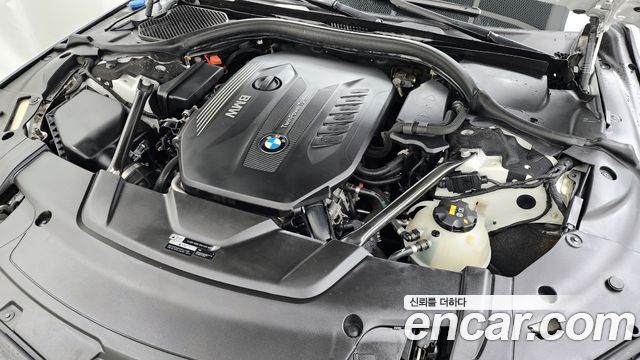 BMW 7-Series 2018 — photo 6