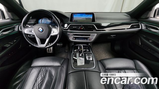 BMW 7-Series 2018 — photo 7