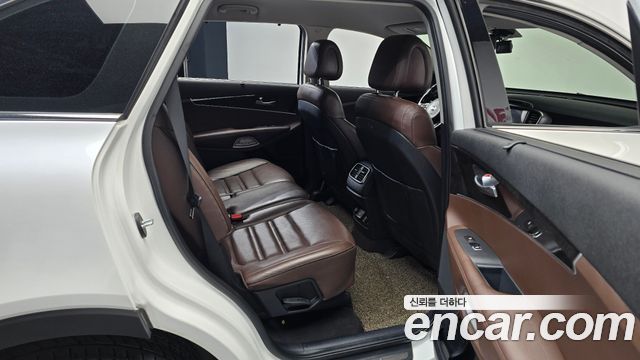Kia Sorento 2017 — photo 12