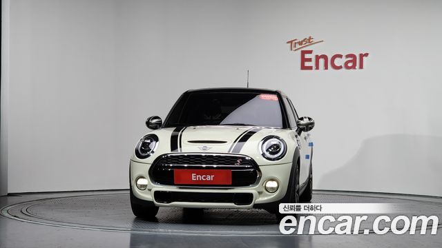 Mini Cooper 2019 — photo 3
