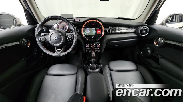 Mini Cooper 2019 — photo 10