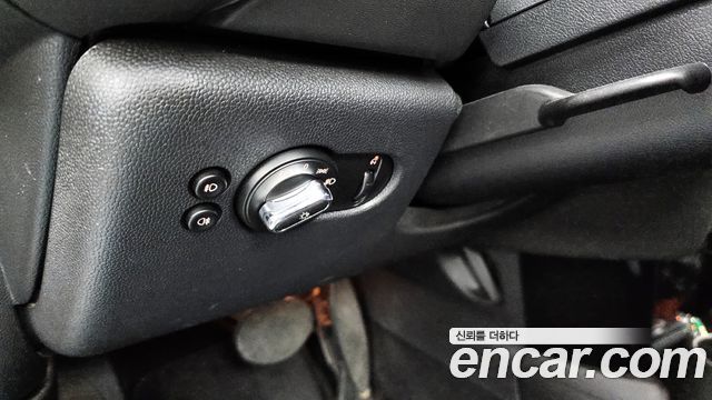 Mini Cooper 2019 — photo 22