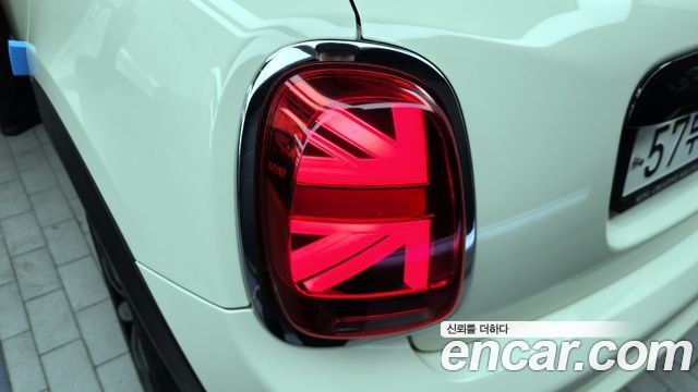 Mini Cooper 2019 — photo 9