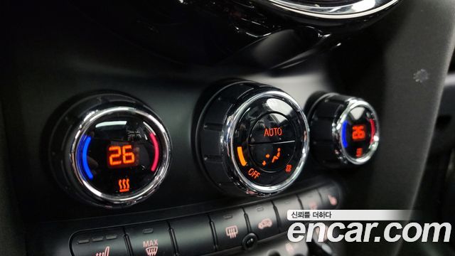 Mini Cooper 2019 — photo 27