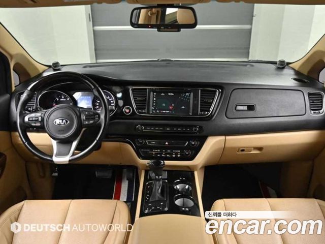 Kia Canival 2016 — photo 7