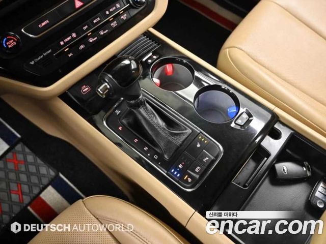 Kia Canival 2016 — photo 9