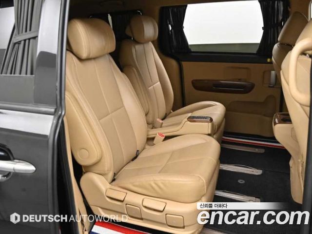 Kia Canival 2016 — photo 12