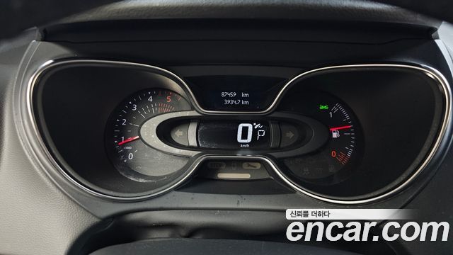 Renault Korea QM3 2018 — photo 11